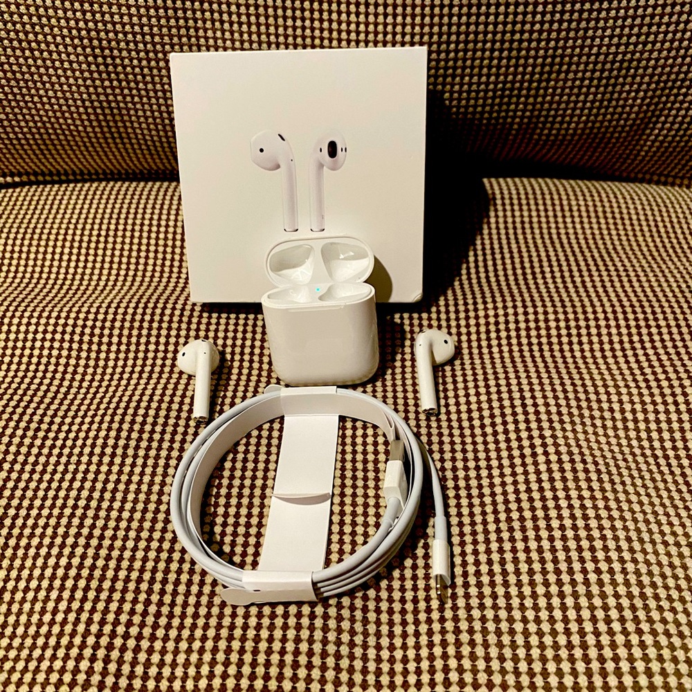 New Without Tag Apple Wireless Earbuds